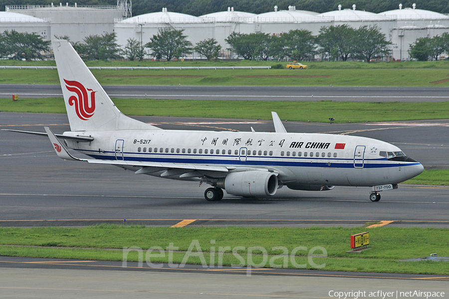 Air China Boeing 737-79L (B-5217) | Photo 379084