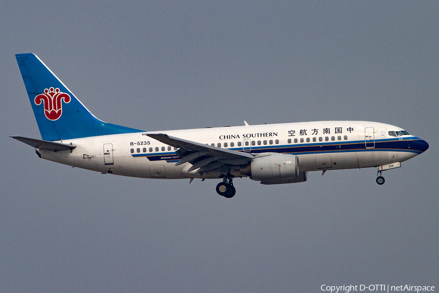 China Southern Airlines Boeing 737-71B (B-5235) | Photo 398675