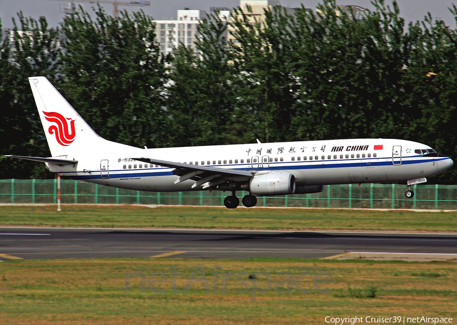 Air China Boeing 737-86N (B-5326) | Photo 57878