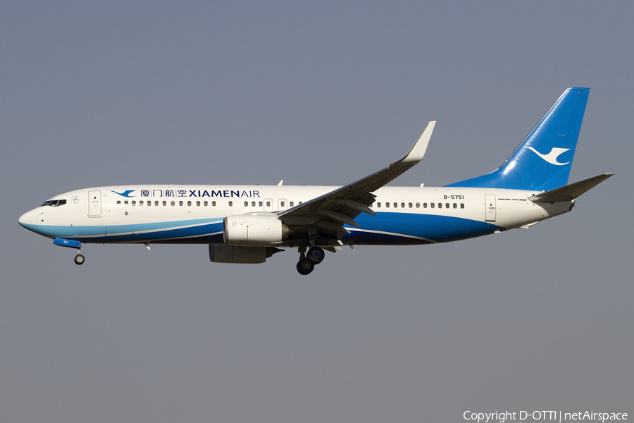 Xiamen Airlines Boeing 737-85C (B-5751) | Photo 406173