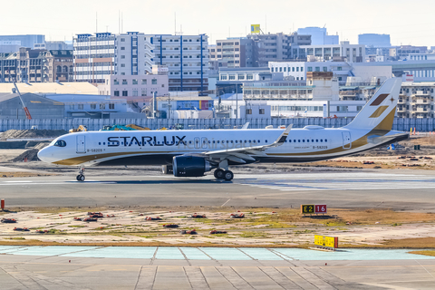 Starlux Airlines Airbus A321-252NX (B-58209) at  Fukuoka, Japan