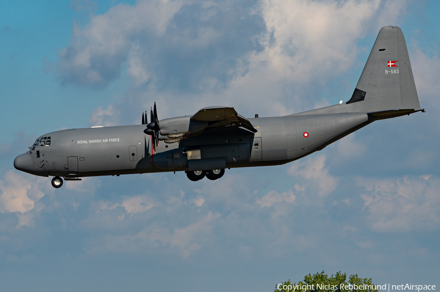Royal Danish Air Force (Flyvevåbnet) Lockheed Martin C-130J-30 Super Hercules (B-583) | Photo 399342