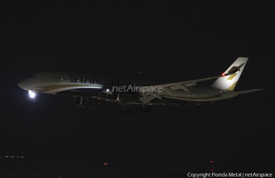 Starlux Airlines Airbus A350-941 (B-58503) | Photo 605959