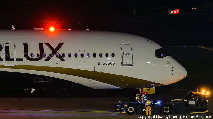 Starlux Airlines Airbus A350-941 (B-58505) | Photo 676639