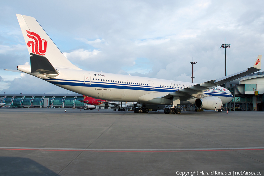 Air China Airbus A330-343X (B-5919) | Photo 304822