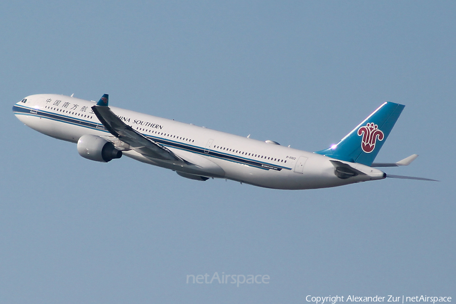 China Southern Airlines Airbus A330-323X (B-5922) | Photo 433866