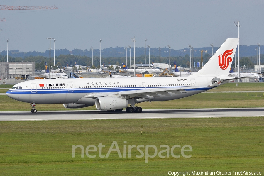 Air China Airbus A330-243 (B-5925) | Photo 112336