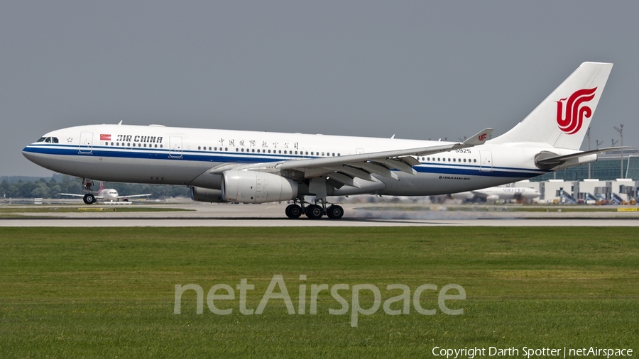 Air China Airbus A330-243 (B-5925) | Photo 229196