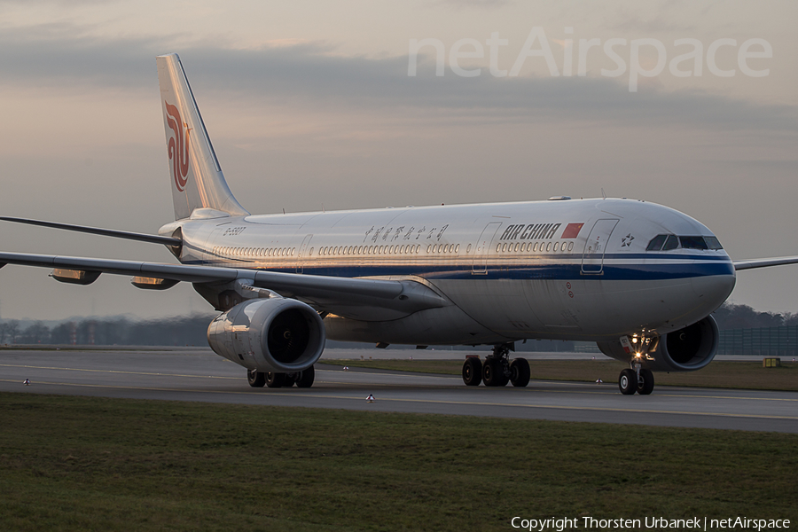 Air China Airbus A330-243 (B-5927) | Photo 115576