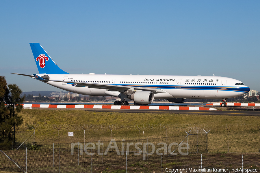 China Southern Airlines Airbus A330-323 (B-5928) | Photo 390190