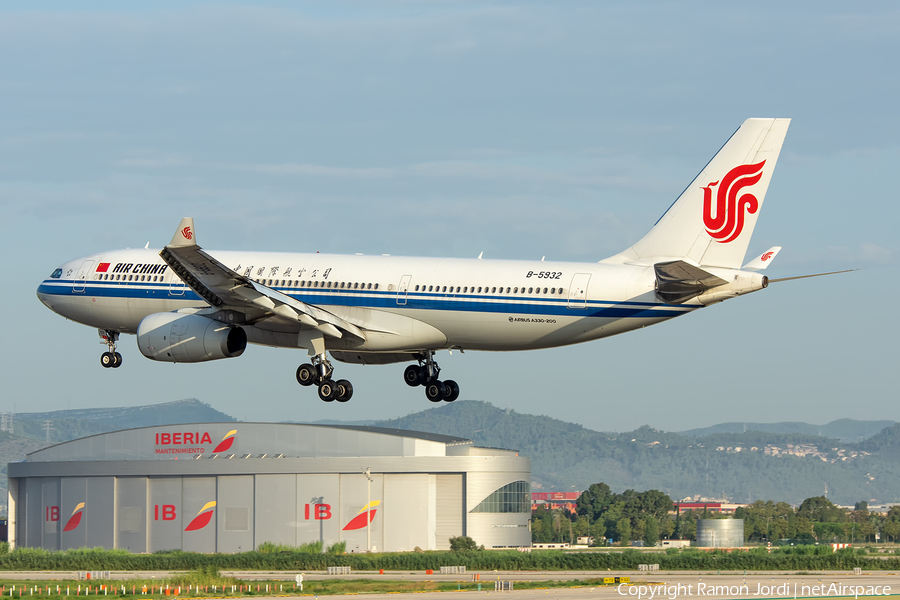 Air China Airbus A330-243 (B-5932) | Photo 265574