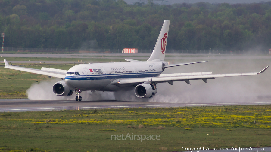 Air China Airbus A330-243 (B-5933) | Photo 74937