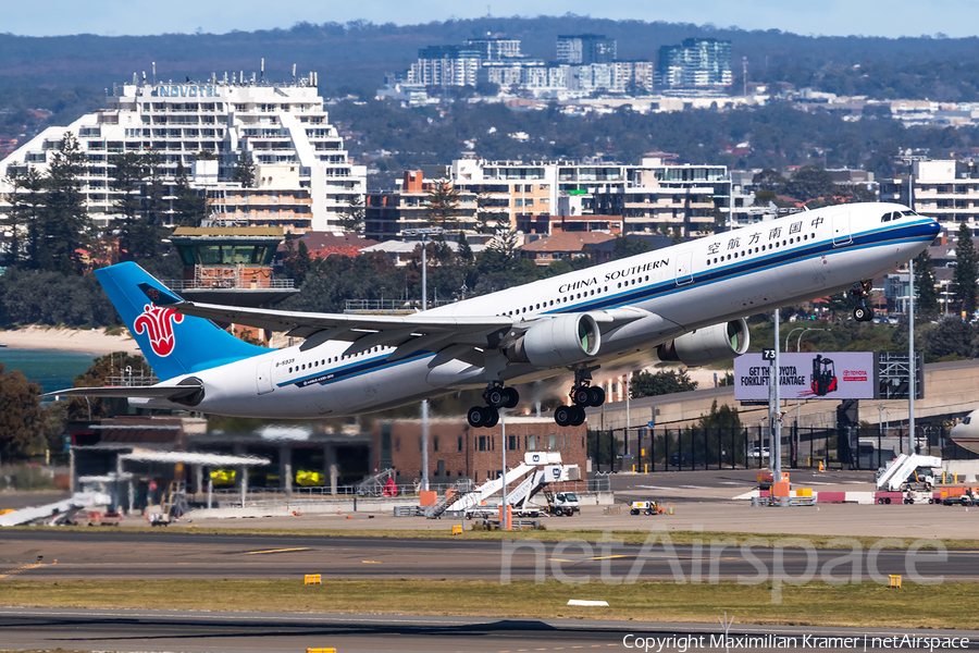 China Southern Airlines Airbus A330-323X (B-5939) | Photo 390816