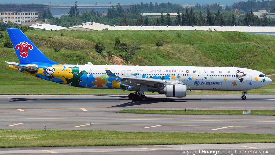 China Southern Airlines Airbus A330-323 (B-5940) | Photo 678770