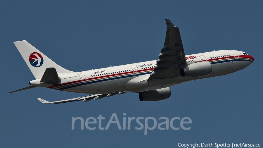China Eastern Airlines Airbus A330-243 (B-5942) | Photo 218921