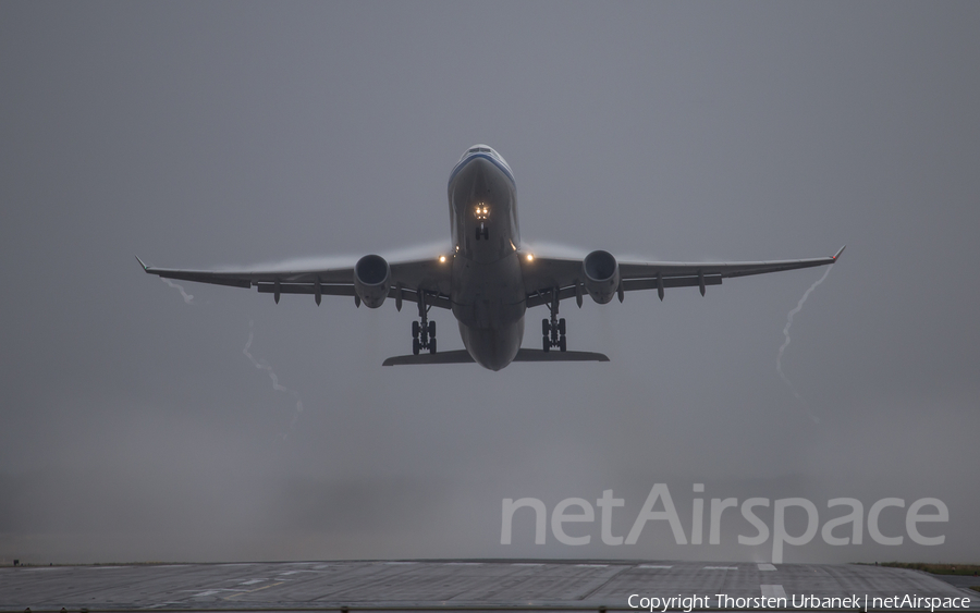 Air China Airbus A330-343 (B-5956) | Photo 128649