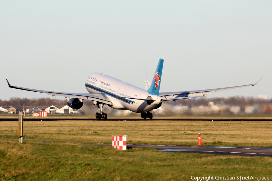 China Southern Airlines Airbus A330-323 (B-5965) | Photo 96150