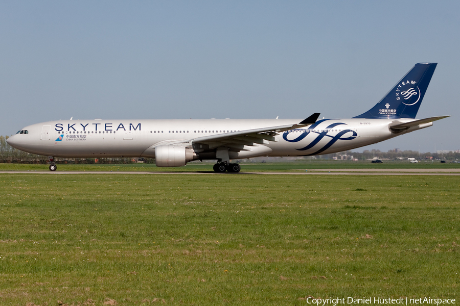China Southern Airlines Airbus A330-323 (B-5970) | Photo 426090