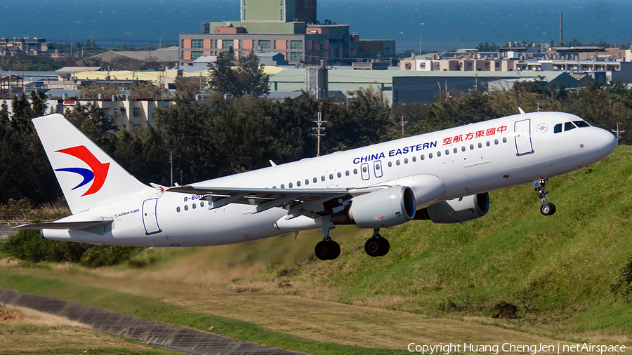 China Eastern Airlines Airbus A320-214 (B-6010) | Photo 660371