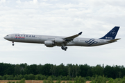 China Eastern Airlines Airbus A340-642 (B-6053) at  Schwerin-Parchim, Germany