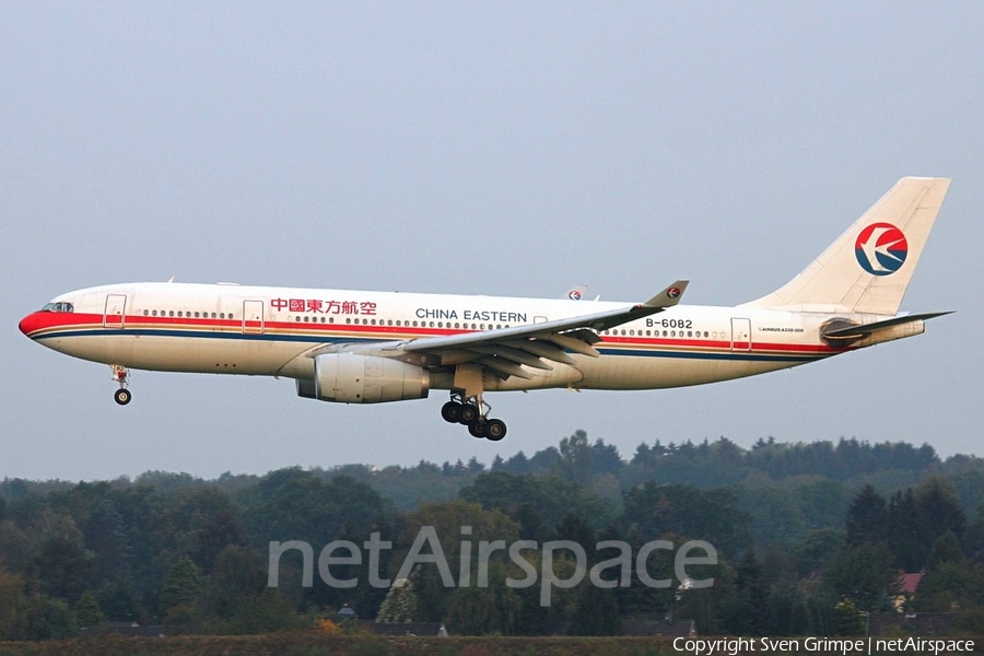 China Eastern Airlines Airbus A330-243 (B-6082) | Photo 15898
