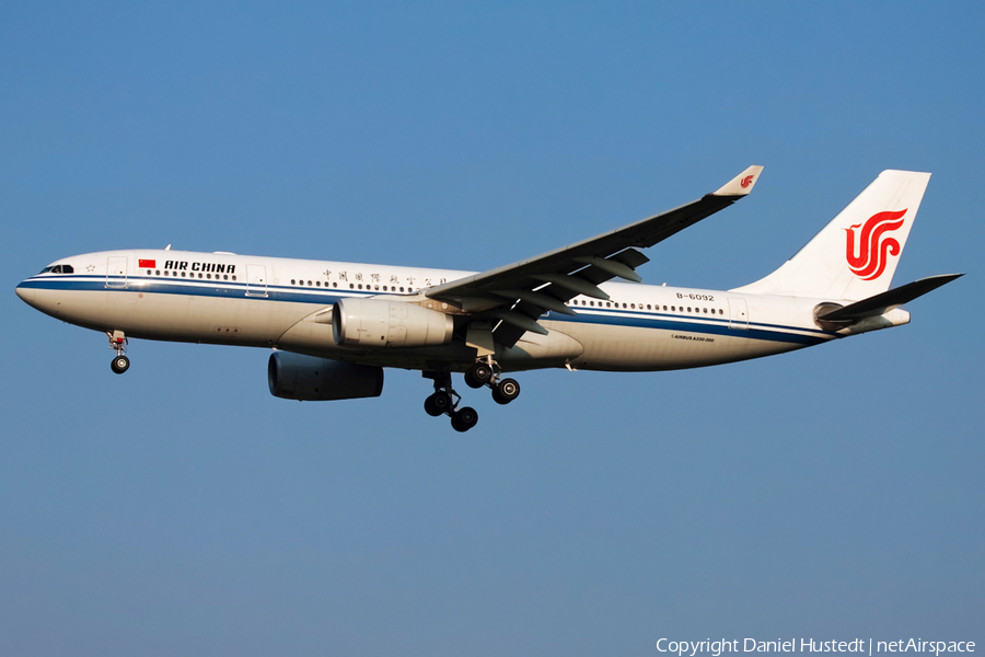 Air China Airbus A330-243 (B-6092) | Photo 649677