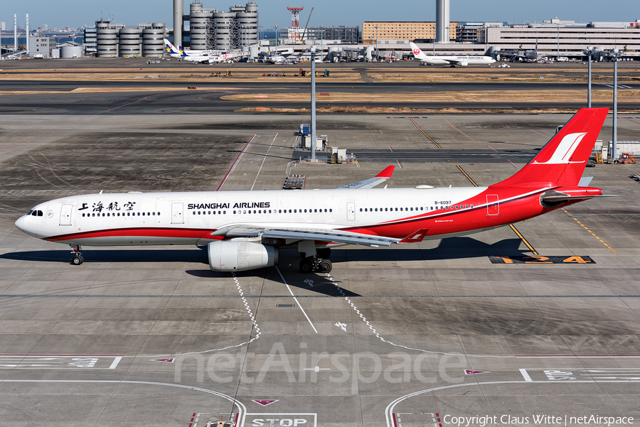 Shanghai Airlines Airbus A330-343X (B-6097) | Photo 318264