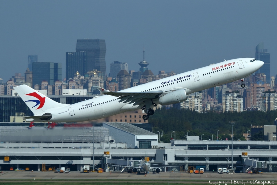 Shanghai Airlines Airbus A330-343X (B-6097) | Photo 492225