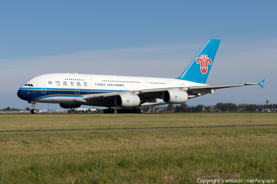 China Southern Airlines Airbus A380-841 (B-6136) | Photo 427163