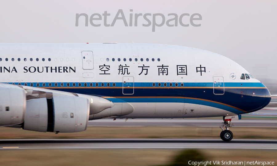 China Southern Airlines Airbus A380-841 (B-6137) | Photo 154372