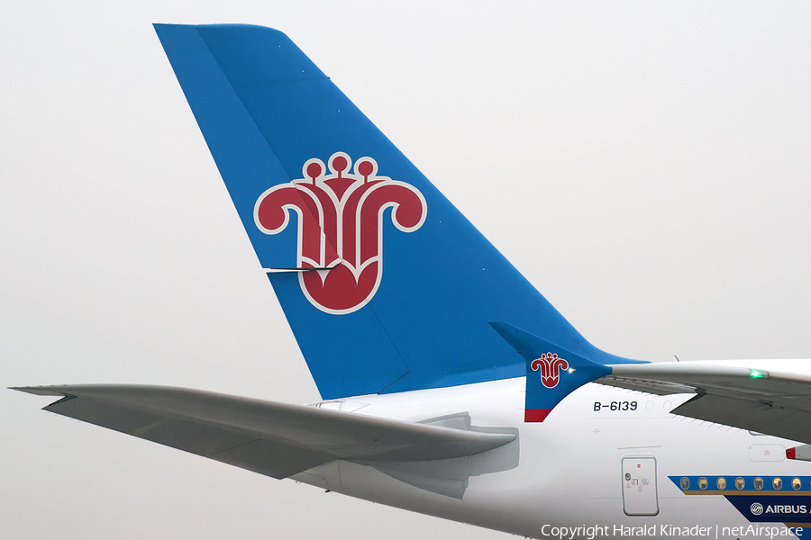 China Southern Airlines Airbus A380-841 (B-6139) | Photo 307058
