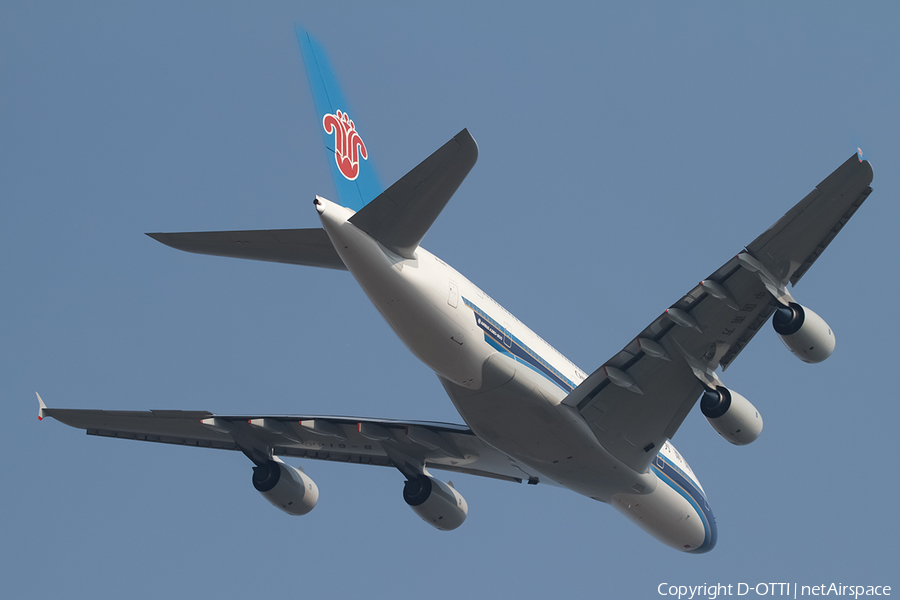 China Southern Airlines Airbus A380-841 (B-6140) | Photo 407934