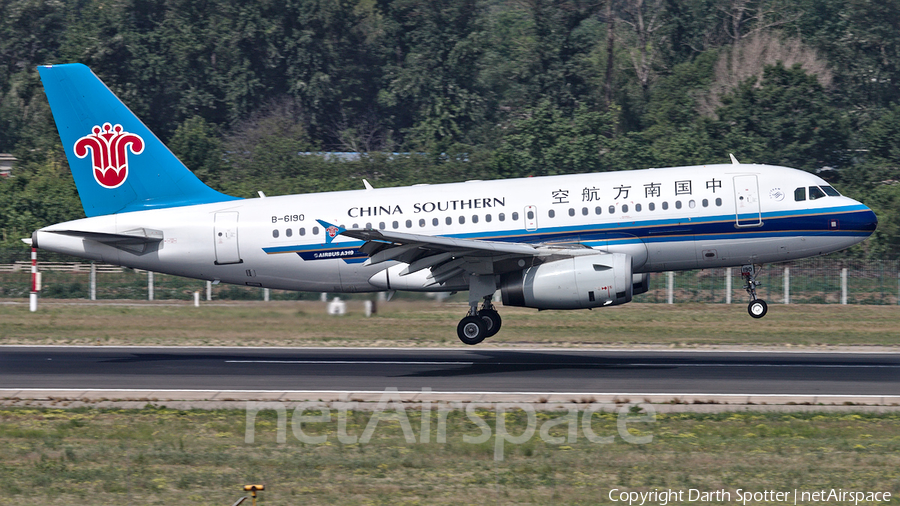 China Southern Airlines Airbus A319-132 (B-6190) | Photo 252045