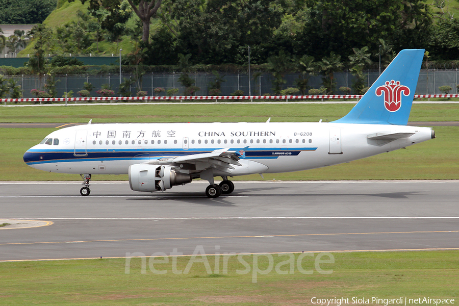 China Southern Airlines Airbus A319-115 (B-6208) | Photo 360186