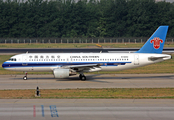 China Southern Airlines Airbus A320-214 (B-6252) at  Beijing - Capital, China