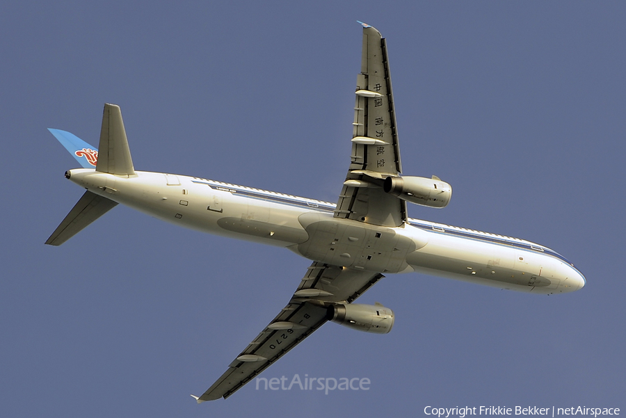 China Southern Airlines Airbus A321-231 (B-6270) | Photo 19710