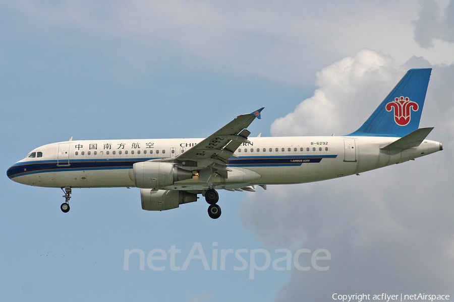 China Southern Airlines Airbus A320-214 (B-6292) | Photo 362844