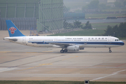 China Southern Airlines Airbus A321-231 (B-6318) at  Gimpo - International, South Korea