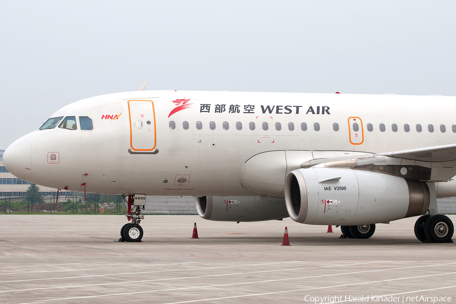 West Air Airbus A319-133 (B-6412) | Photo 304160