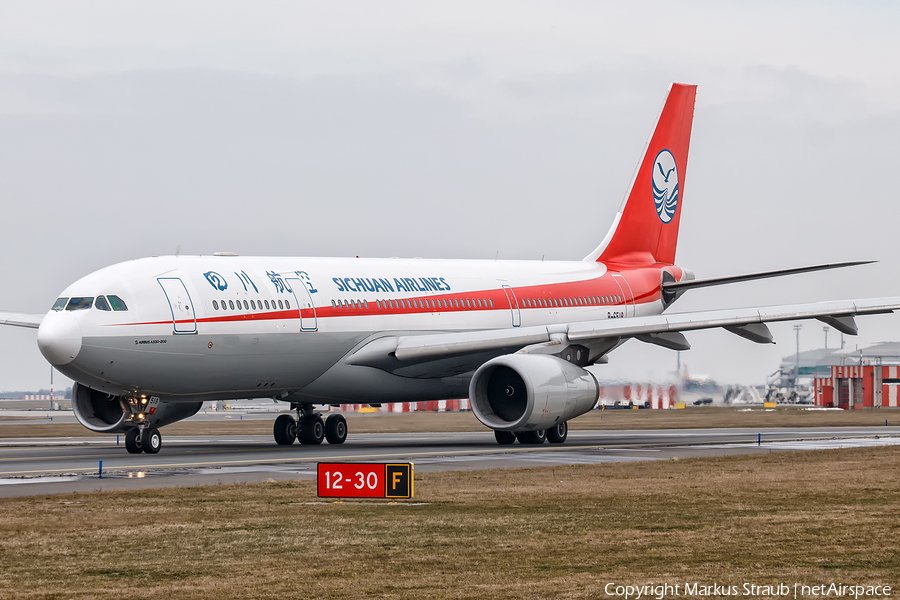 Sichuan Airlines Airbus A330-243 (B-6518) | Photo 227540