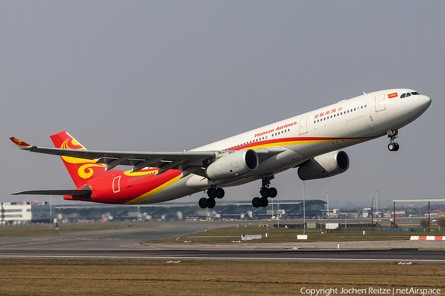 Hainan Airlines Airbus A330-343X (B-6520) | Photo 235278