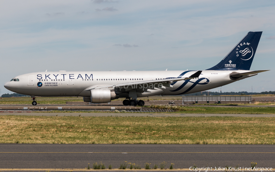 China Southern Airlines Airbus A330-223 (B-6528) | Photo 116386