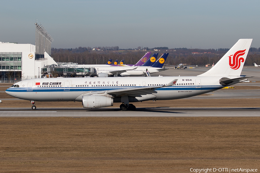 Air China Airbus A330-243 (B-6541) | Photo 298109