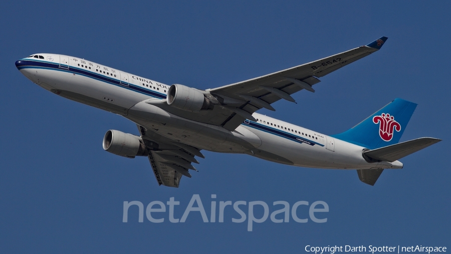 China Southern Airlines Airbus A330-223 (B-6542) | Photo 231031