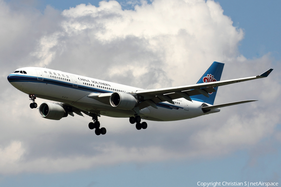 China Southern Airlines Airbus A330-223 (B-6547) | Photo 392691