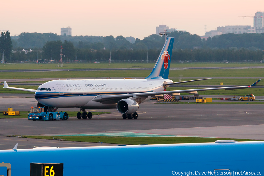 China Southern Airlines Airbus A330-223 (B-6548) | Photo 32211