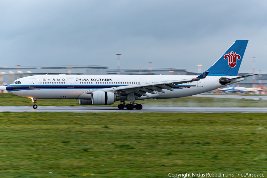 China Southern Airlines Airbus A330-223 (B-6548) | Photo 408769