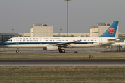 China Southern Airlines Airbus A321-231 (B-6553) at  Beijing - Capital, China