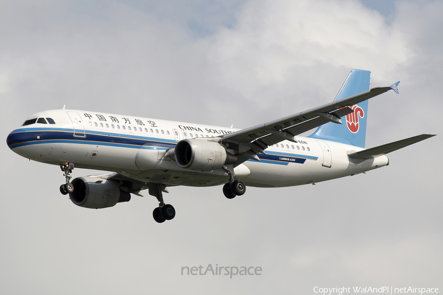 China Southern Airlines Airbus A320-214 (B-6681) | Photo 615268