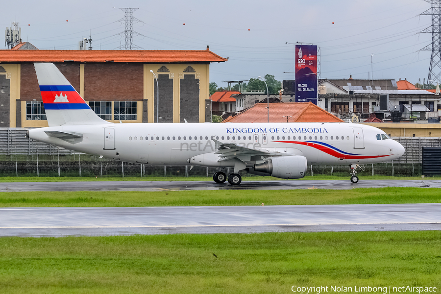 Kingdom of Cambodia Airbus A320-214 (B-6738) | Photo 537934
